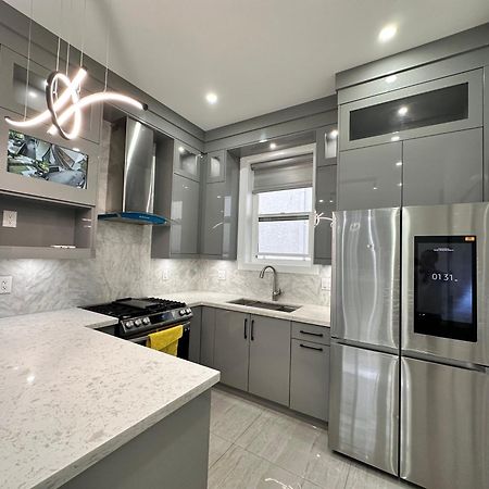 Modern And New House Near Pne With Big Garden And Free Parking Apartment Vancouver Exterior foto