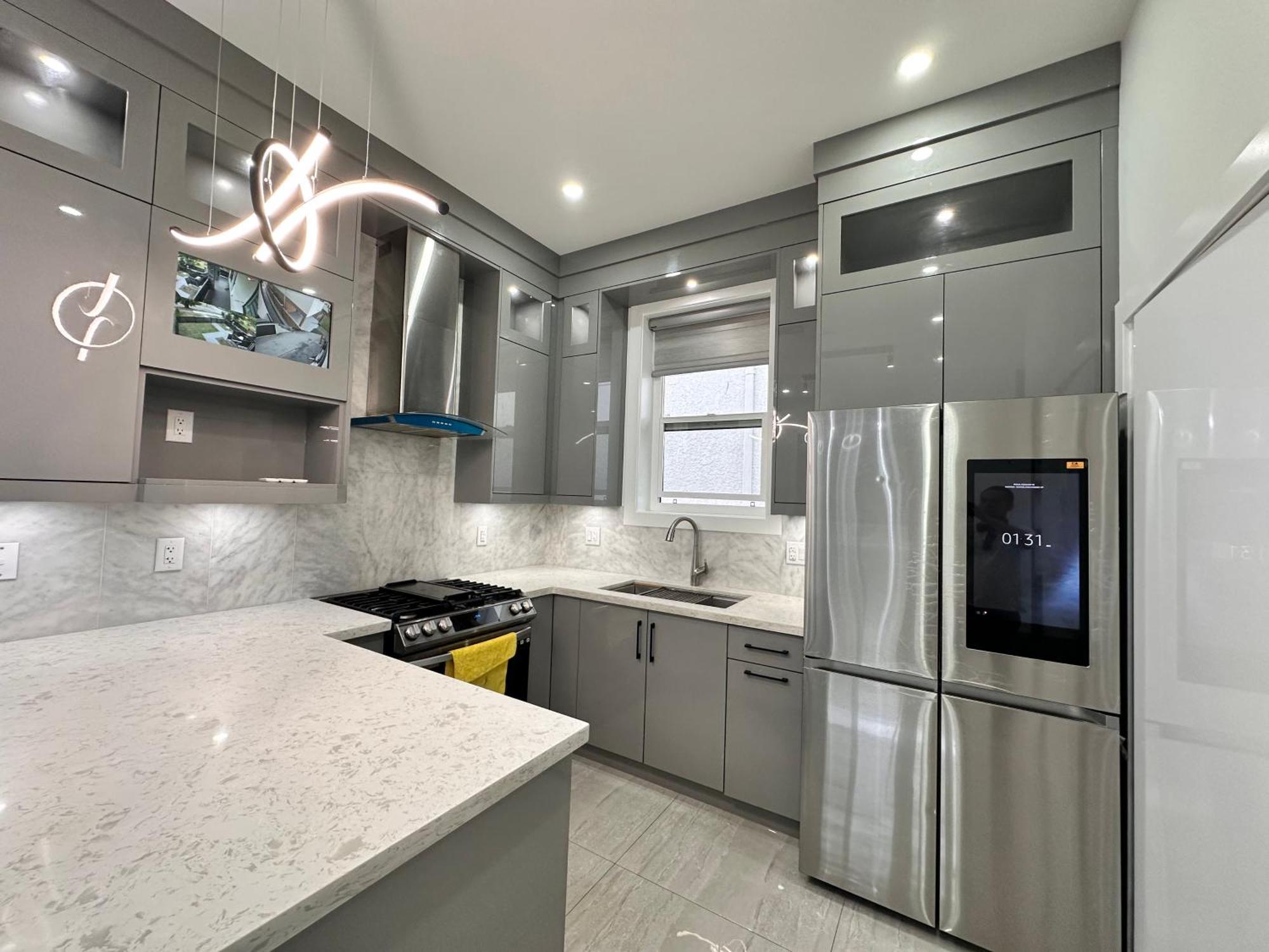 Modern And New House Near Pne With Big Garden And Free Parking Apartment Vancouver Exterior foto